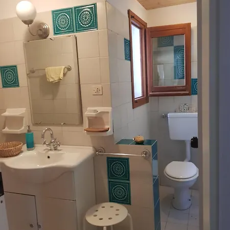 住宿加早餐酒店 La Finestra Sul Bosco Serralunga di Crea