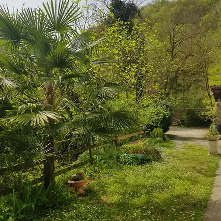 La Finestra Sul Bosco Bed & Breakfast *